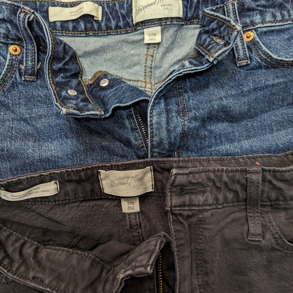 Universal Thread Shorts Bundle - Picture 2 of 3